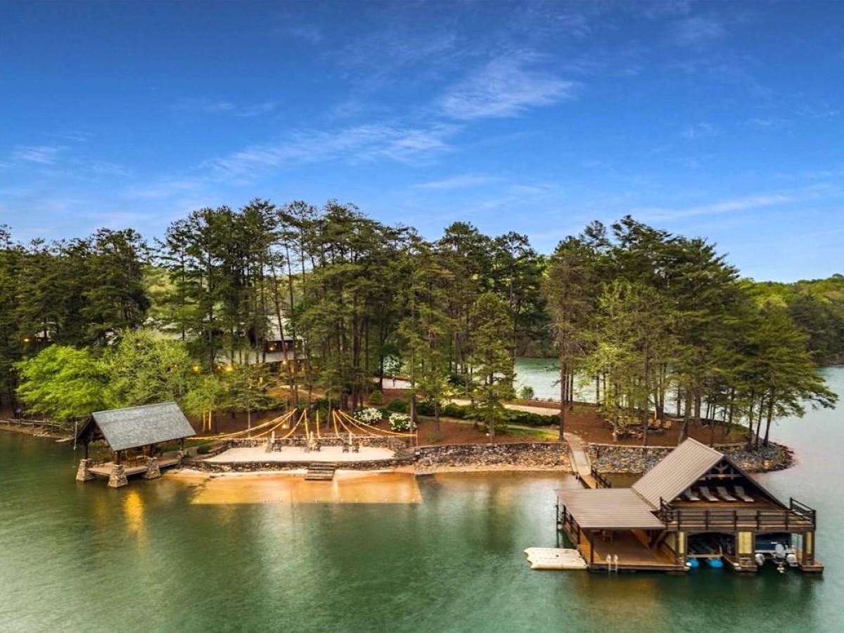 Photos Priciest house on Georgia s most expensive lake just sold